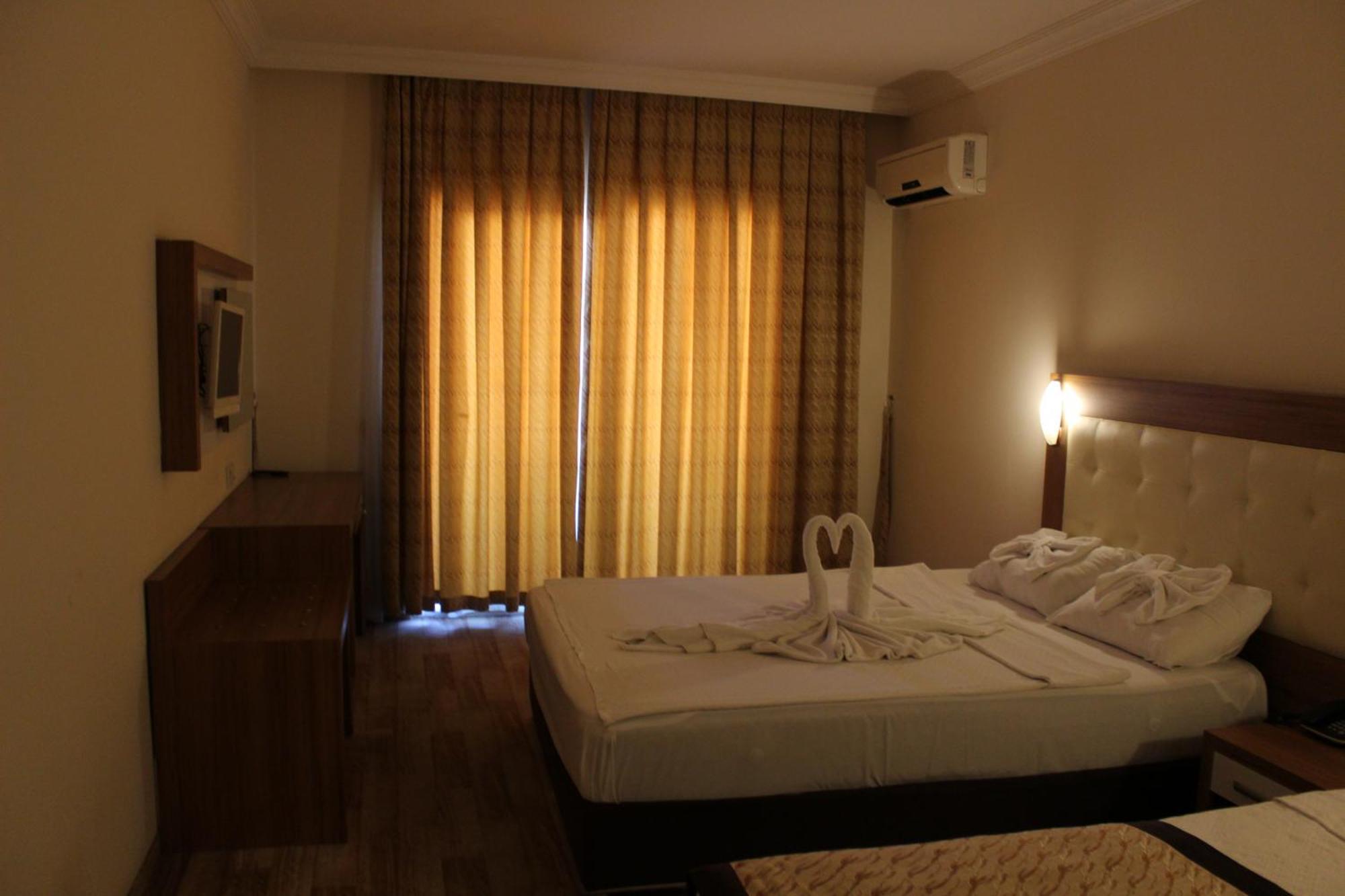 אלאניה Hotel Mitos מראה חיצוני תמונה